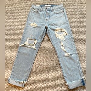 Levis Distressed Quailty denim Jeans 26